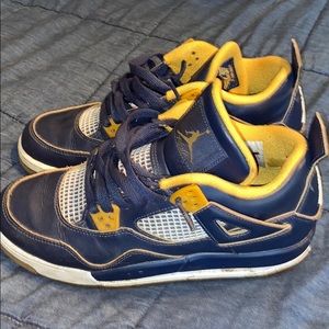 Jordan 4